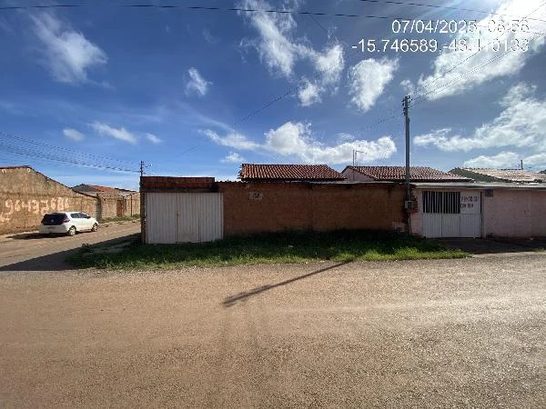 Casa Condomínio Residencial Girassol com 2 Quartos e 1 Vaga na Garagem de 47.5m² em Cocalzinho De Goias - Goiás