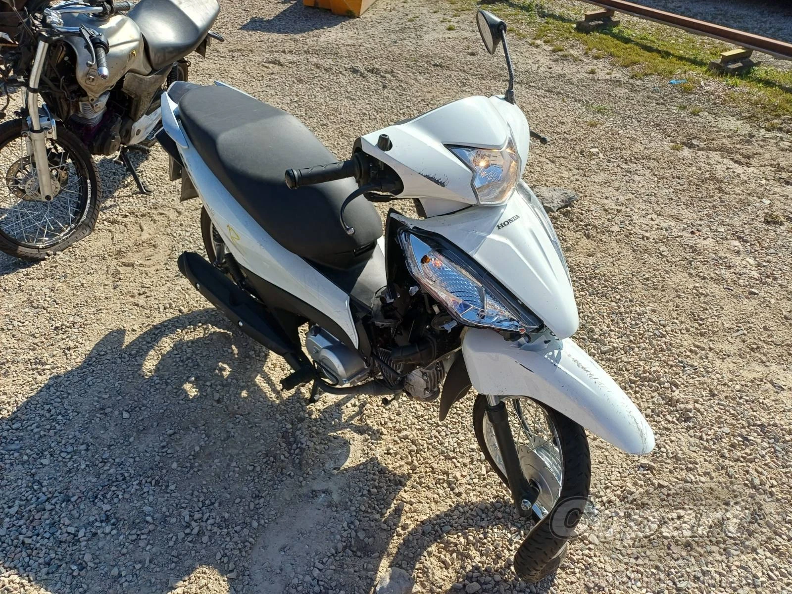 Honda Biz 125 Biz 125 ES 2025 125cc Gasolina em São José Dos Pinhais - Paraná