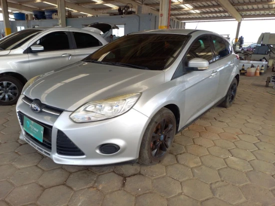 Ford Focus S AT 1.6 H 2013 em Tijucas - Santa Catarina