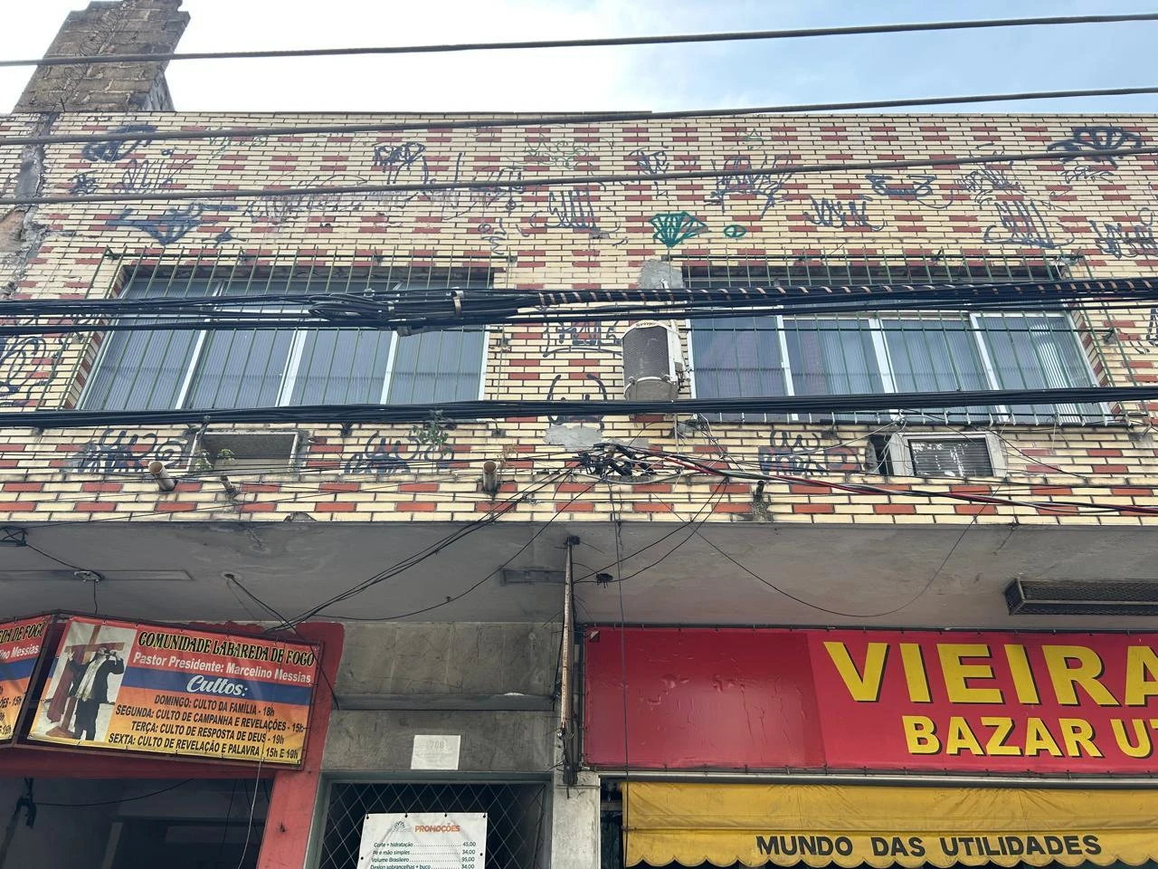 Sala Comercial Sala 203 na Avenida Nilo Peçanha em Duque de Caxias RJ em Duque De Caxias - Rio de Janeiro