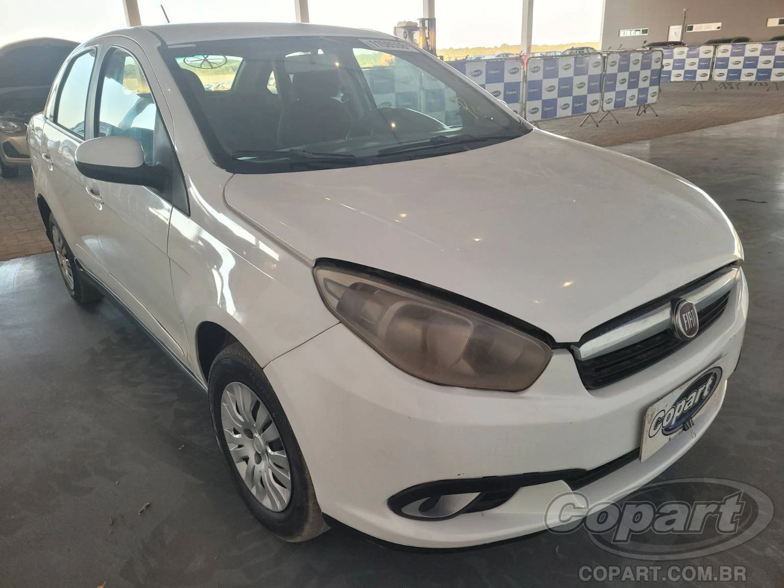 Fiat Grand Siena Grand Siena 2013 1.4 Flex com Kit GNV em Eusébio - Ceará
