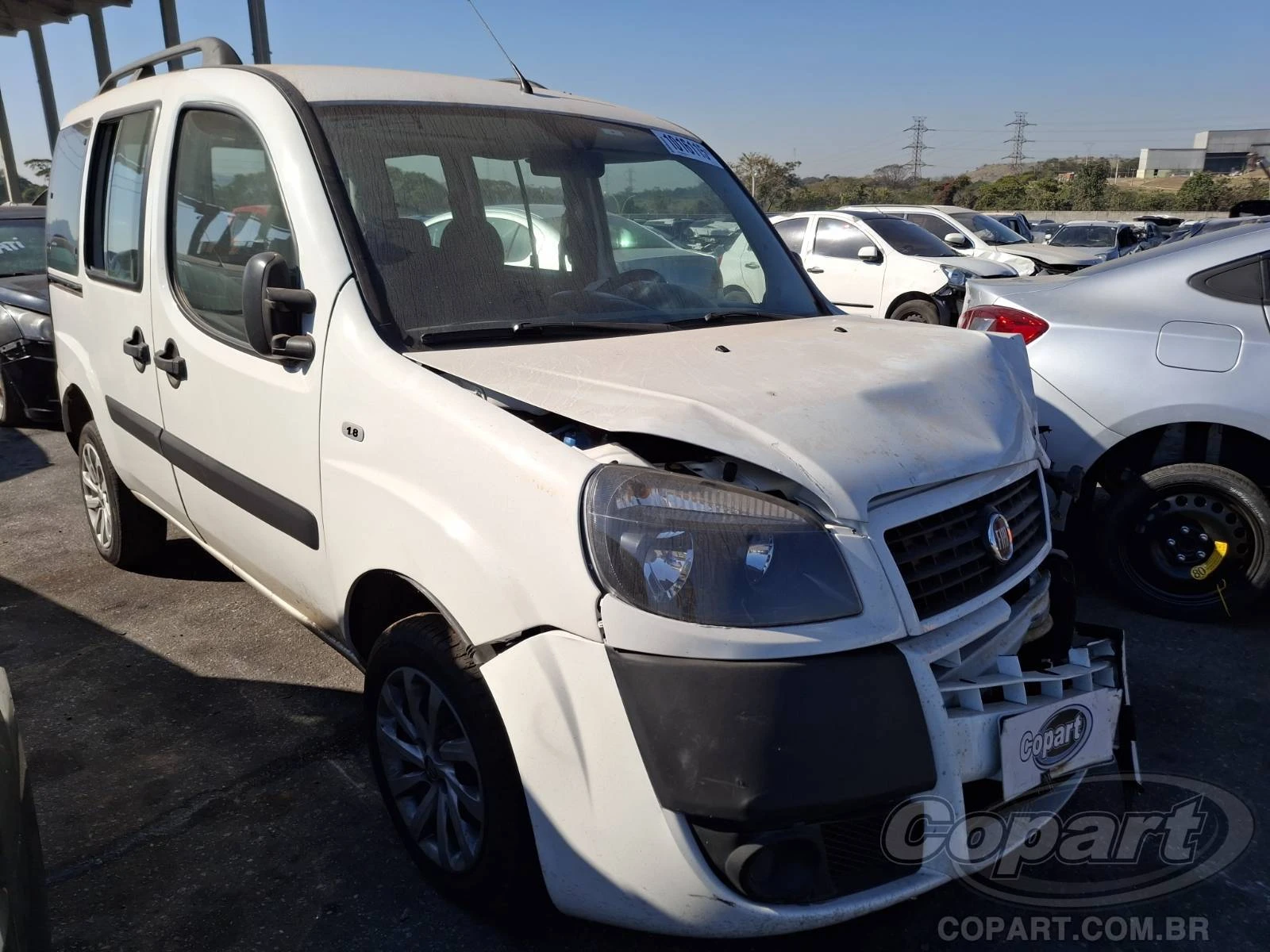 Fiat Doblo Essence 7 Lugares 2021 1.8 16V E.TorQ em Pirapora Do Bom Jesus - São Paulo