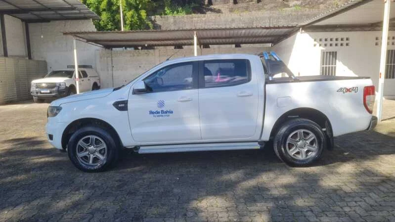 Ford Ranger Cabine Dupla Automático Branco em Itabuna - Bahia