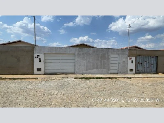 Casa com 2 Quartos em Floriano/PI em Floriano - Piauí