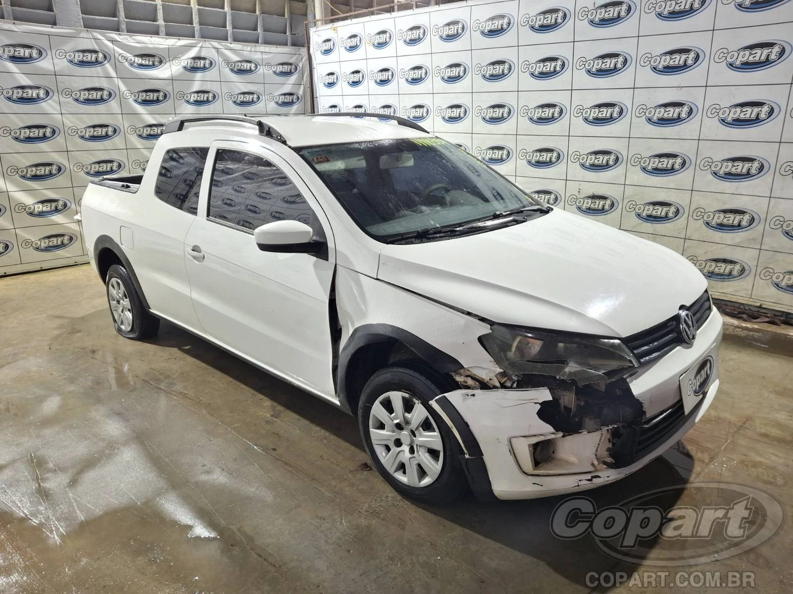 Volkswagen Saveiro CD Trendline 2015 1.6 MSI em Candeias - Bahia