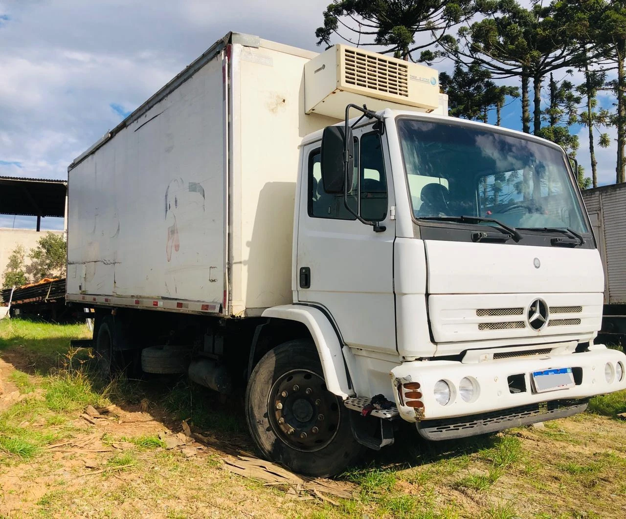 Mercedes-Benz 1718 1718 2009 Frigorífico em Curitiba - Paraná