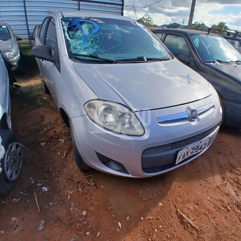 Fiat Palio Attract 1.0 em Jacareí - São Paulo