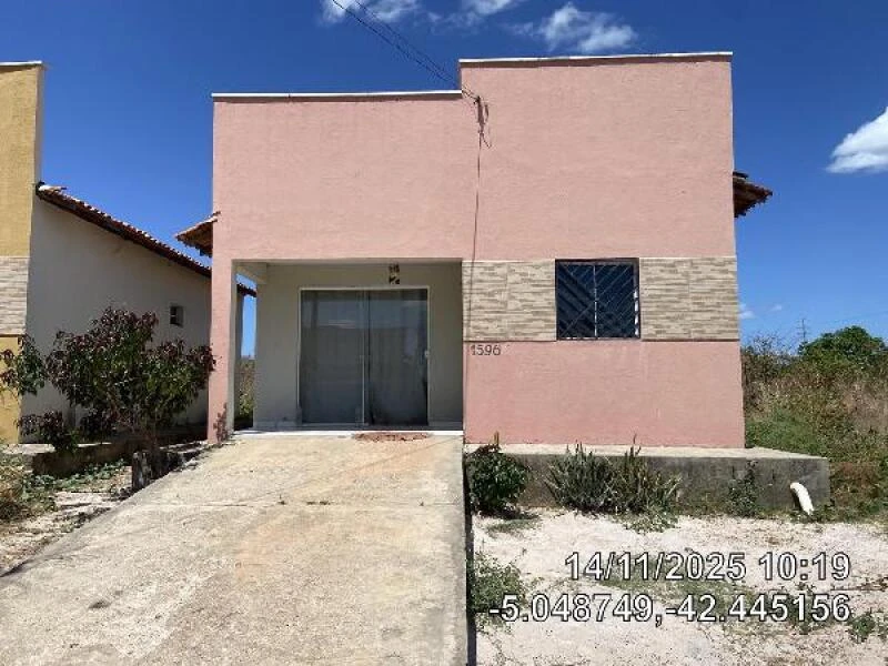 Casa com 2 Quartos em Altos/PI em Altos - Piauí