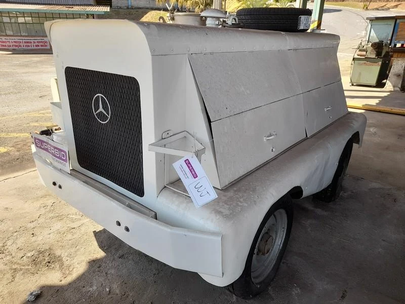 Mercedes-Benz Reboque Motogerador Reboque Motog amplador 58 kva 1976 em Contagem - Minas Gerais
