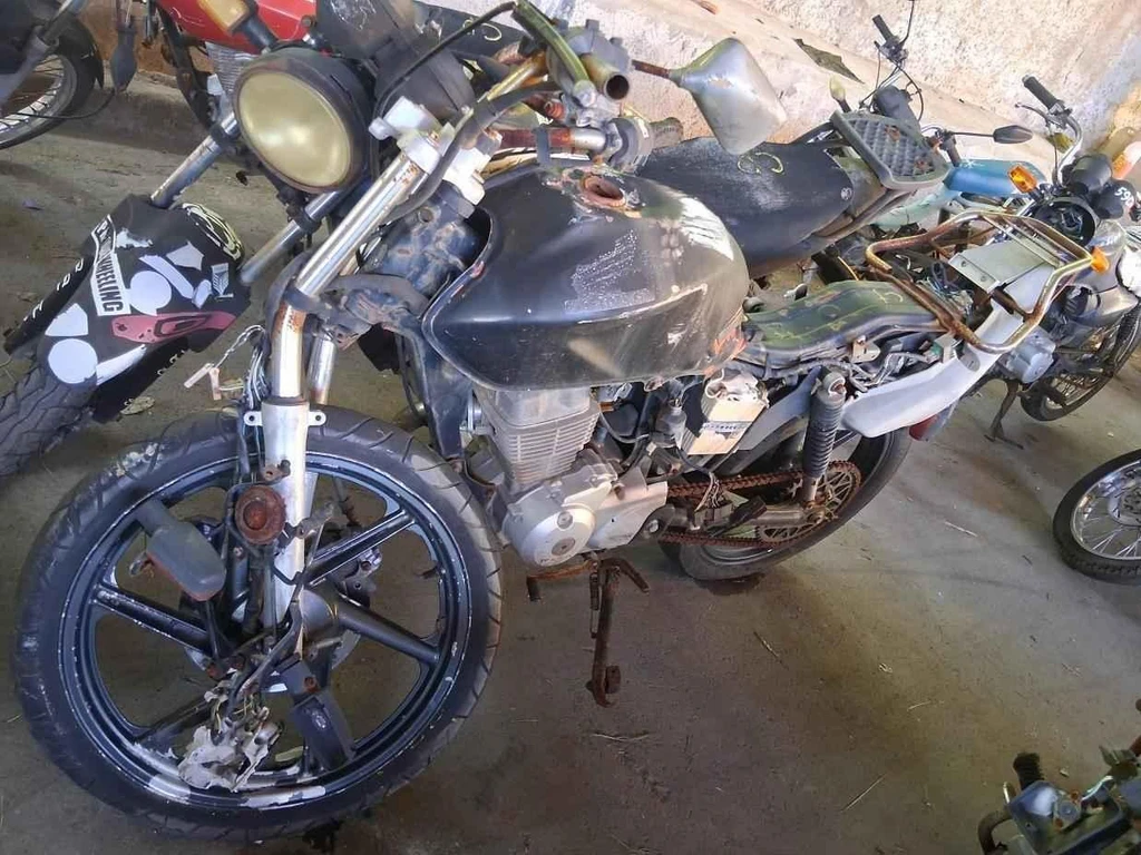 Honda Moto Sucata Servível em Campinas - São Paulo