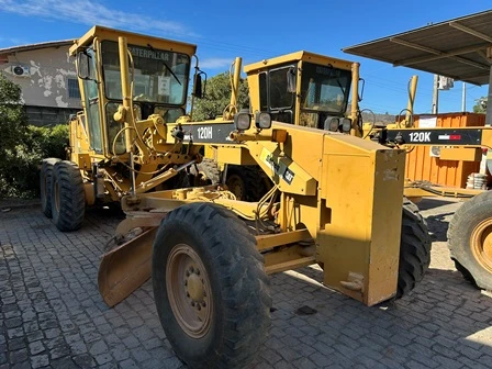 Caterpillar 120H 120H 2009 Motoniveladora em Itapemirim - Espírito Santo