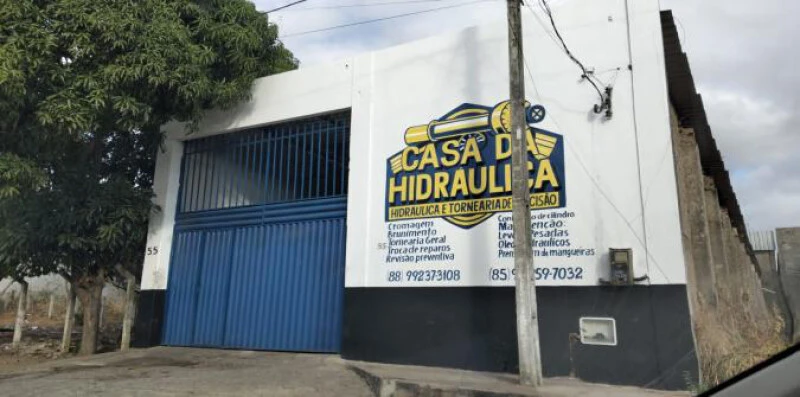 Galpão Lotes 18 e 19 da Quadra J em Juazeiro do Norte/CE em Barbalha - Ceará