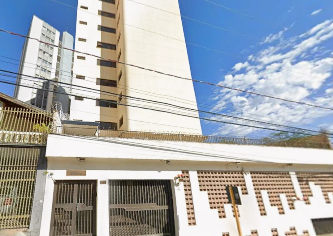 Apartamento com 1 Suíte e 3 Dormitórios em Bauru/SP em Bauru - São Paulo