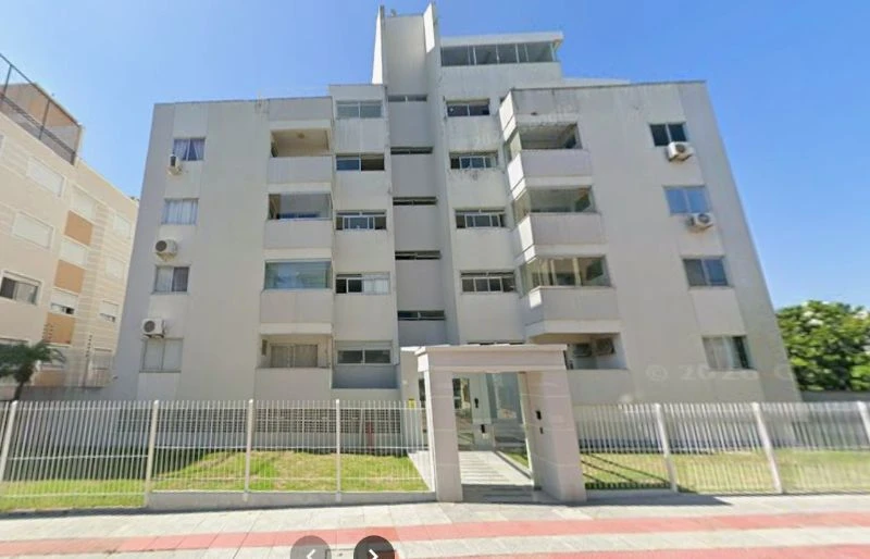 Vaga de Garagem no Edifício Portal do Itaguaçu em Florianópolis/SC em Florianópolis - Santa Catarina