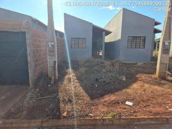 Casa com 1 vaga em Canitar/SP em Canitar - São Paulo