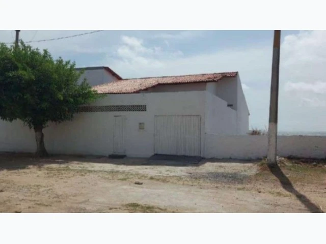 Casa com 4 Quartos em Goiana/PE em Goiana - Pernambuco