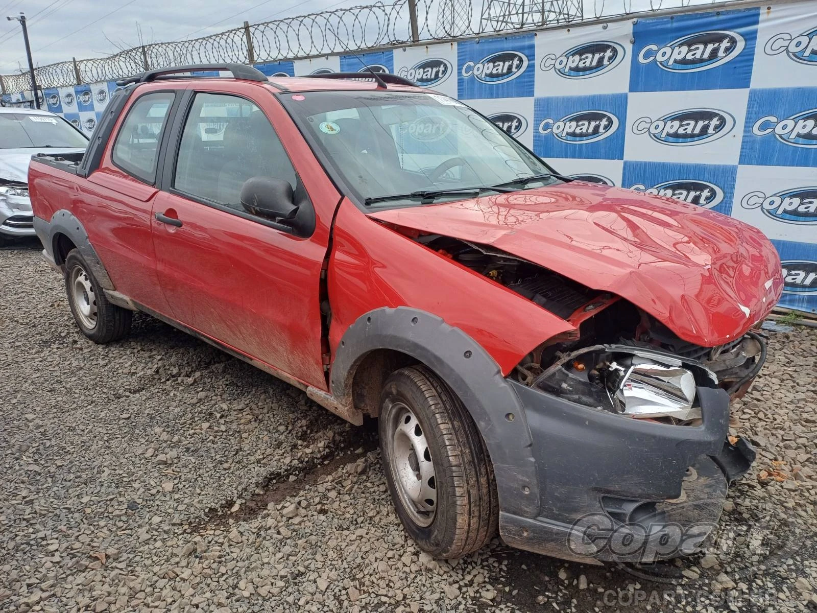Fiat Strada Strada CD Working 2013 1.4 em Canoas - Rio Grande do Sul