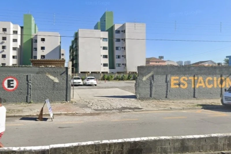 Prédio em Vila Maia Guarujá/SP em Guarujá - São Paulo