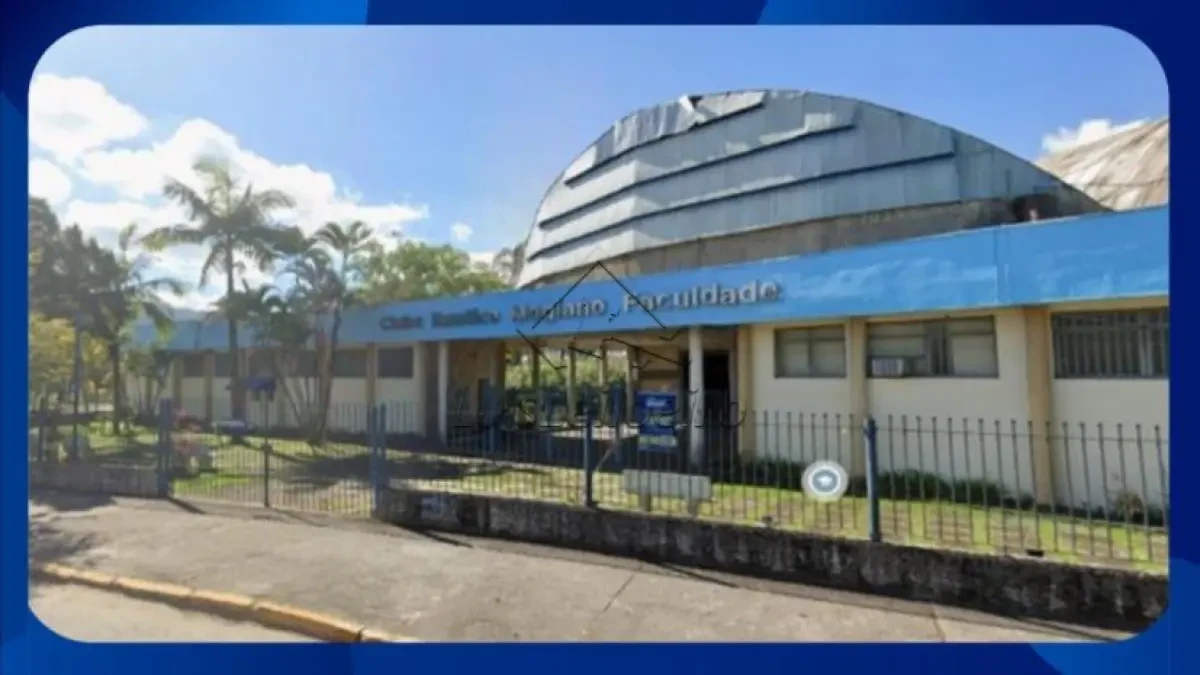 Sala Comercial no Clube Náutico Mogiano em Mogi das Cruzes/SP em Mogi Das Cruzes - São Paulo