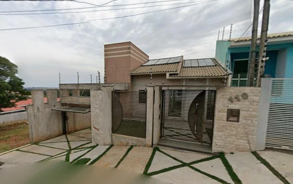 Casa com 117m² em Terreno 314m² em Arapongas/PR em Arapongas - Paraná