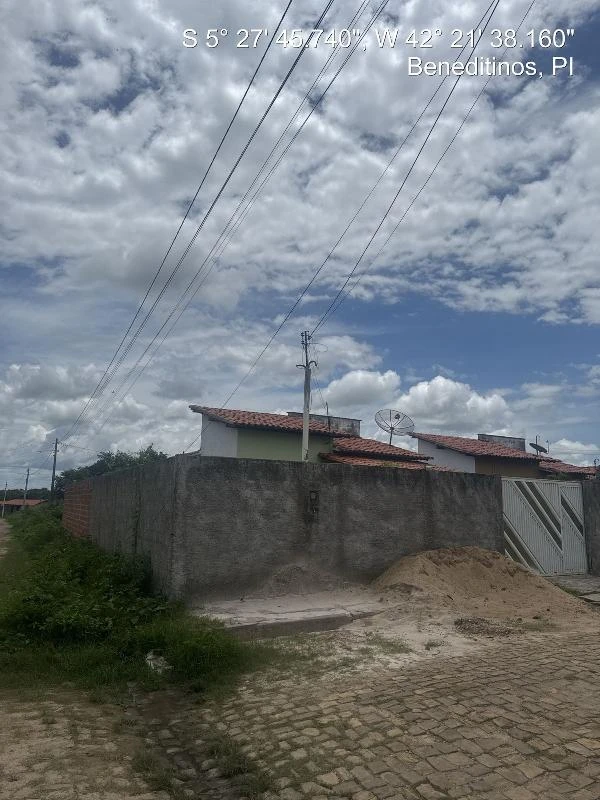 Casa com 2 Quartos em Beneditos/PI em Beneditinos - Piauí