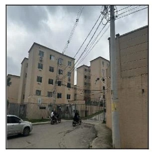 Apartamento com área privativa de 40m² e duas janelas em condomínio de Nova Iguaçu