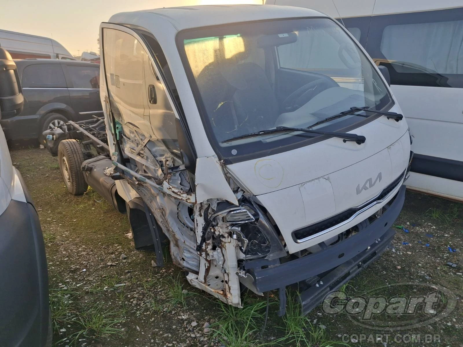 Kia Bongo K2500 2.5 Turbo 2025 em São José Dos Pinhais - Paraná