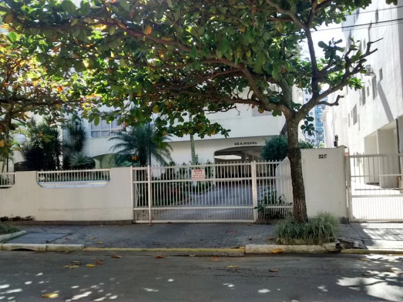 Apartamento Direitos de Apto no Edifício Ravena em Guarujá/SP em Guarujá - São Paulo