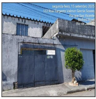 Prédio no Rua Tenente Hermeto Firmino da Silva, 420 em Belford Roxo/RJ em Belford Roxo - Rio de Janeiro
