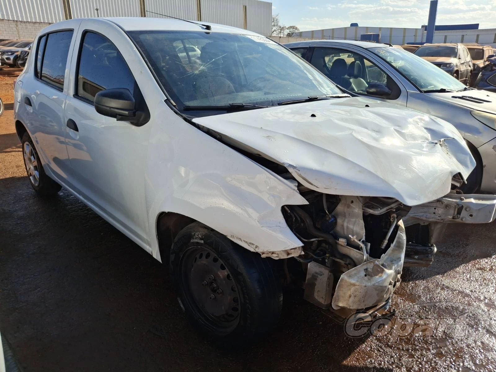 Renault Sandero Autentique 2020 1.0 SCe em Aparecida De Goiânia - Goiás