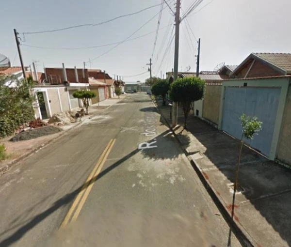 Casa com 3 Dormitórios em Piracicaba/SP em Piracicaba - São Paulo