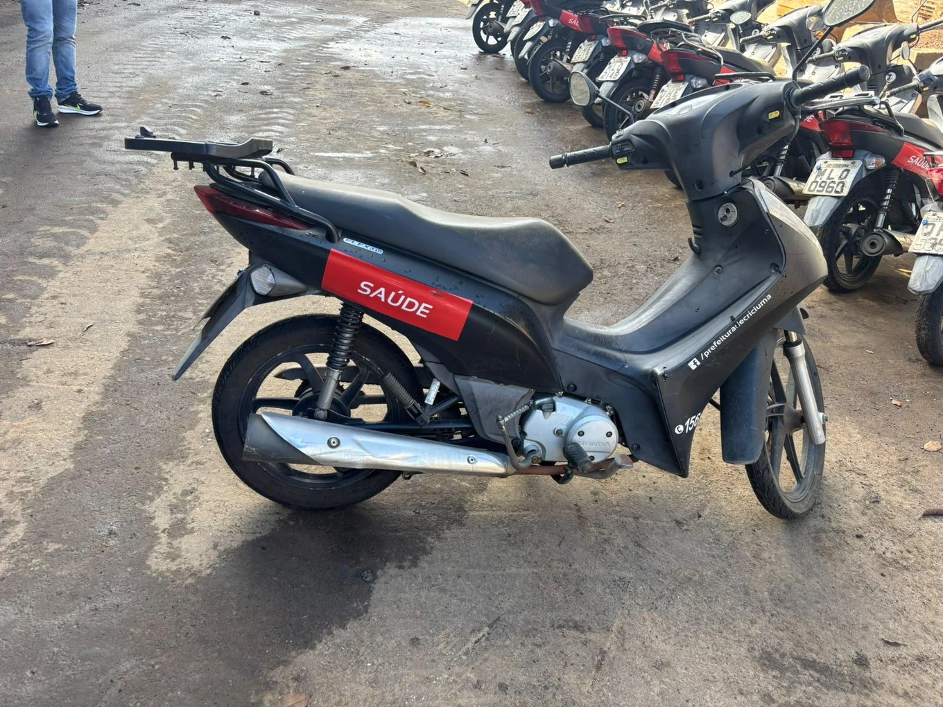 Honda Biz 125 EX 2013 Automático em Criciúma - Santa Catarina