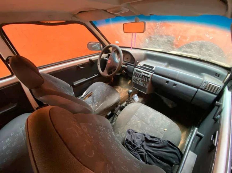 Fiat Uno Mille Economy Economy 2013 em Chácara - Minas Gerais