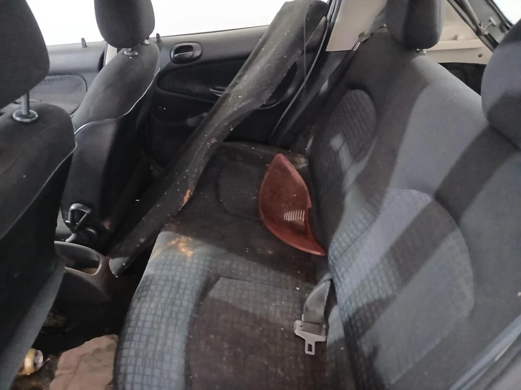 Peugeot 206 Selection 2003 Cinza em Porto Feliz - São Paulo