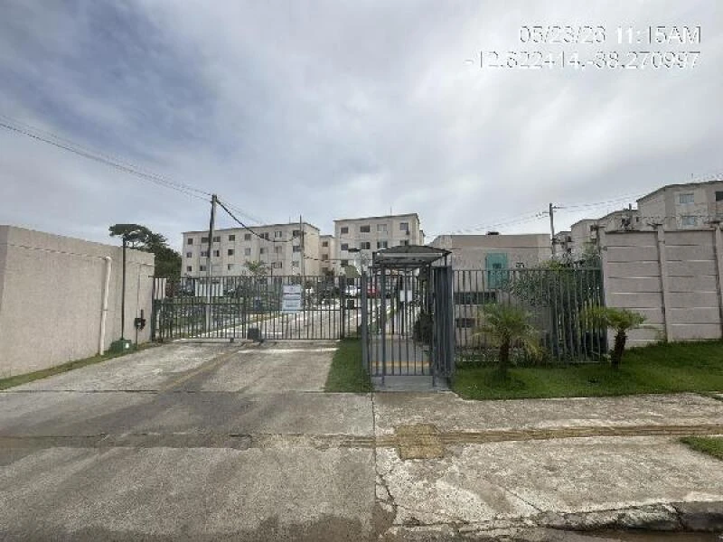 Apartamento com 2 Quartos em Camacari/BA em Camaçari - Bahia