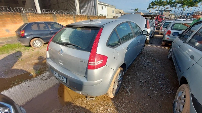 Citroën C4 20EXC5P 2010/2011 em Palhoça - Santa Catarina
