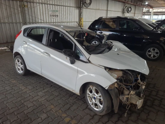 Ford Fiesta HA 1.6L SEB 2015/2016 em Nova Santa Rita - Rio Grande do Sul