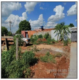 Terreno com 359m² no Jardim Deoclecio Atruzzi em Dourados/MS em Dourados - Mato Grosso do Sul