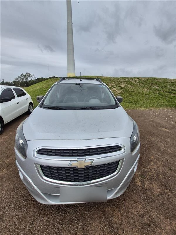 Chevrolet Spin LT 2017/2018 1.8L MT LT em Porto Alegre - Rio Grande do Sul