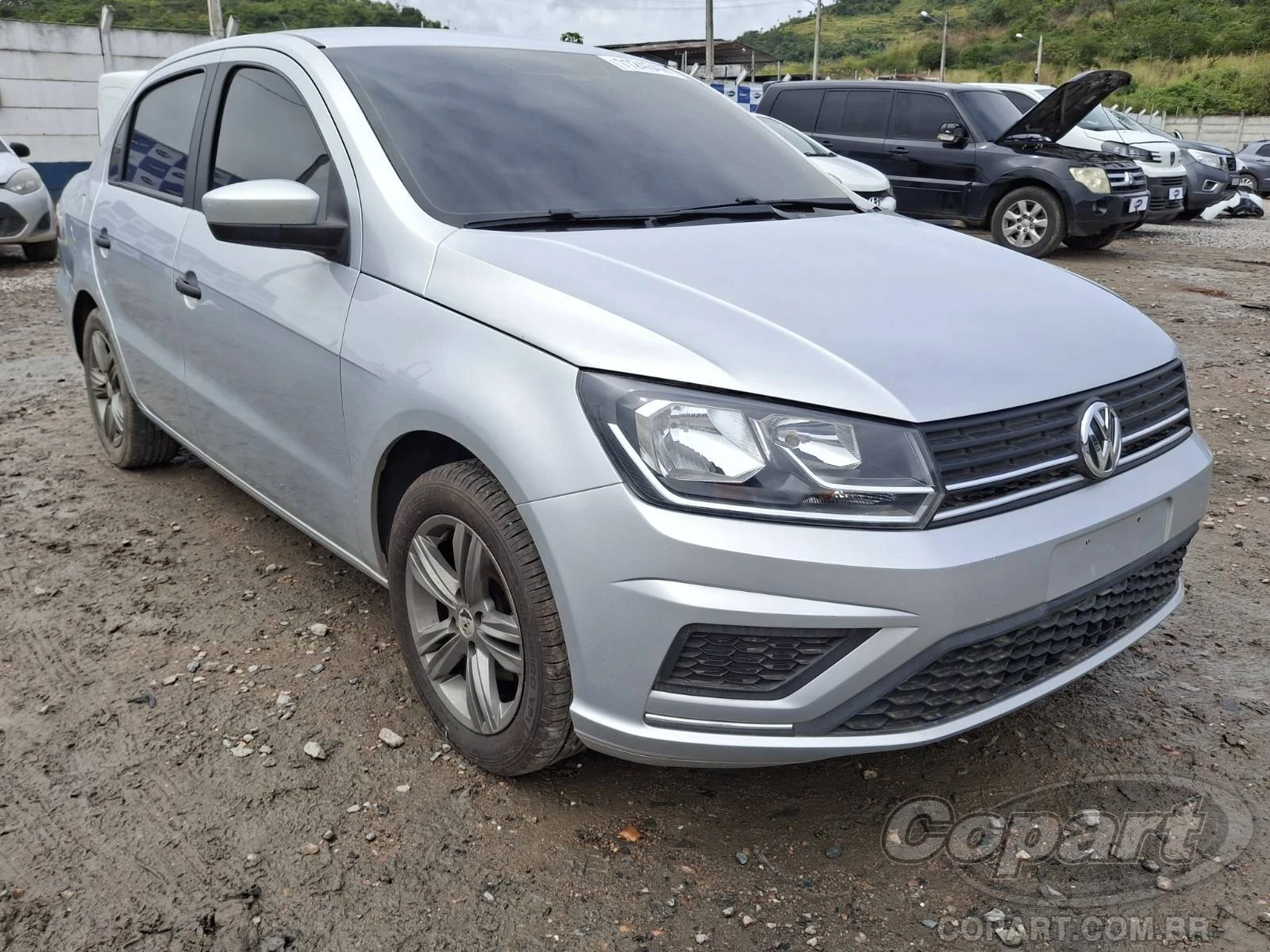 Volkswagen Voyage 1.0 12V MPI 2023 Flex em Vitória De Santo Antão - Pernambuco