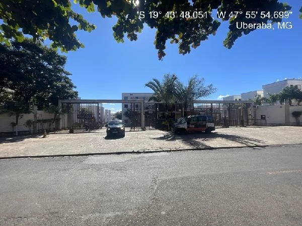 Apartamento com 2 Quartos e 1 Vaga em Uberaba/MG em Uberaba - Minas Gerais