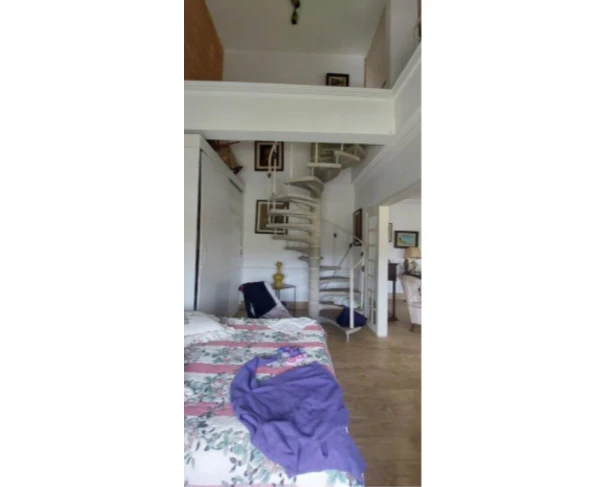 Casa com 6 Dormitórios e 4 Suítes em Guarujá/SP em Guarujá - São Paulo