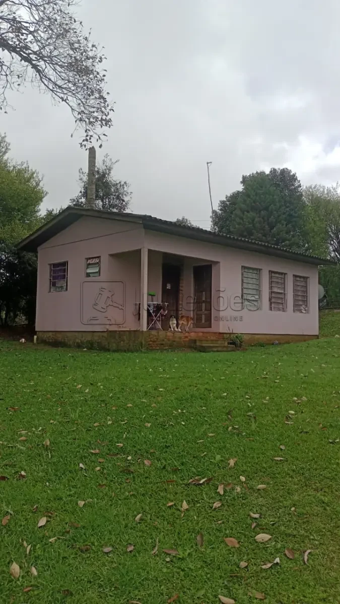 Prédio Prédio de Alvenaria na Escola Guerino Mucelin em Arvorezinha/RS em Arvorezinha - Rio Grande do Sul
