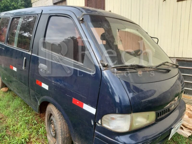 Kia Besta 2000/2001 GS em Sarandi - Rio Grande do Sul