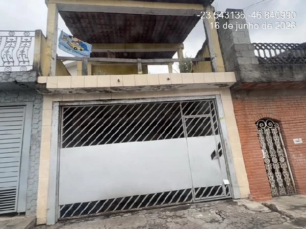 Prédio com 1 Quarto e 2 Vagas em Carapicuiba/SP em Carapicuiba - São Paulo