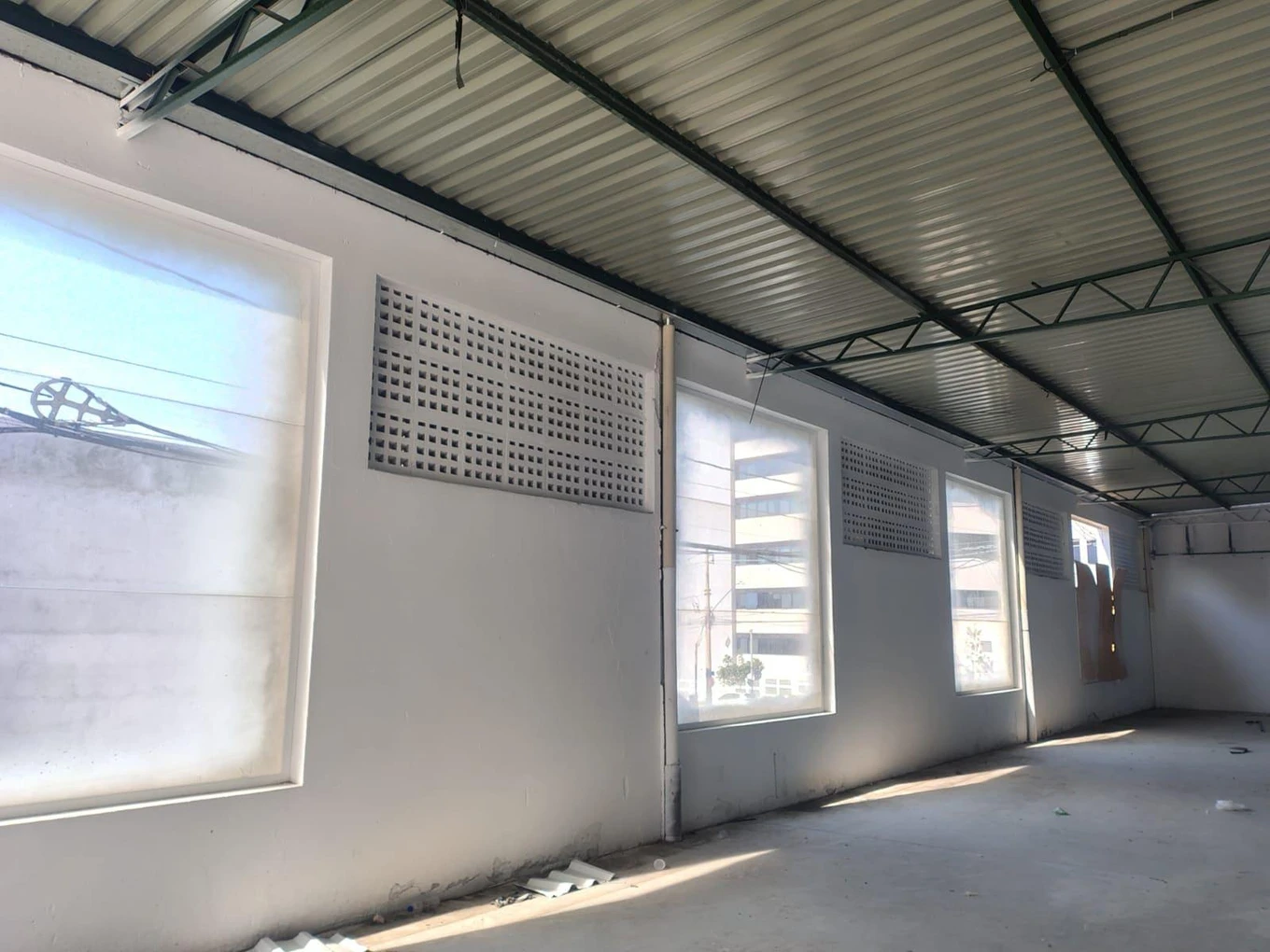 Prédio Comercial na Av. Barão de Itapura, Campinas/SP em Campinas - São Paulo