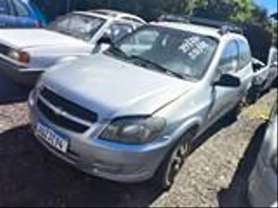 Chevrolet Celta LS 2011/2012 Prata em Araucária - Paraná