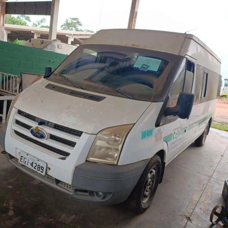 Ford Transit 350L Bus 2011 em Cajati - São Paulo
