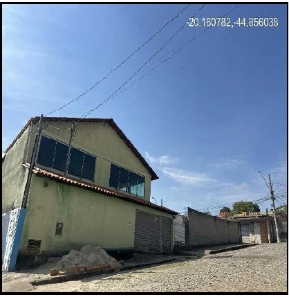 Casa com 3 Quartos em Divinópolis/MG em Divinopolis - Minas Gerais
