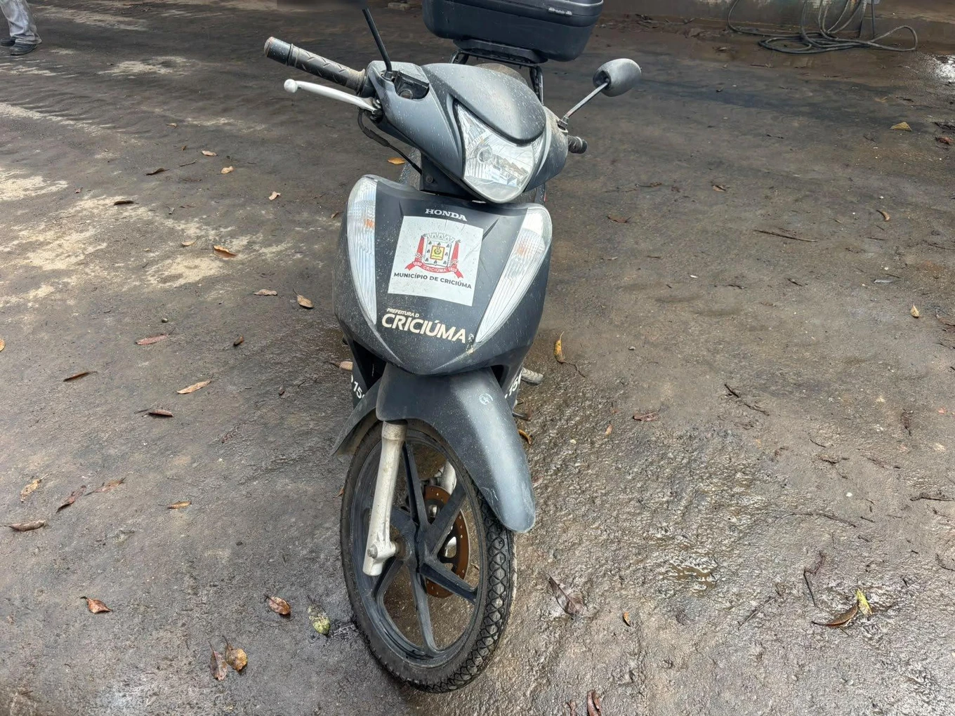 Honda Biz 125 EX 125 EX 2015 em Criciúma - Santa Catarina